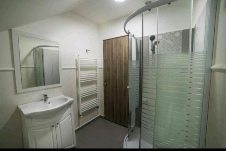 Casa Budisteanu 2 ฟอคชานิ ภายนอก รูปภาพ